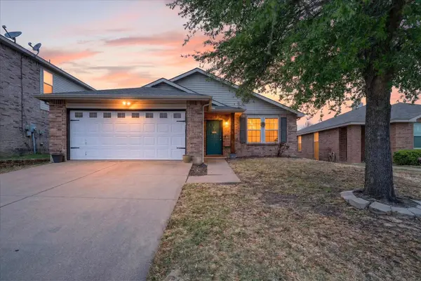 736 Granite Ridge Drive, Fort Worth, TX 76179