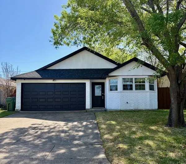 5225 Livermore Drive, Arlington, TX 76017