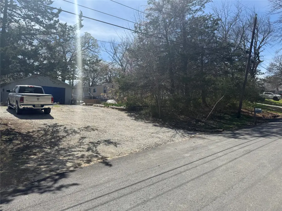 620 E Shepherd Street, Denison, TX 75021 - #2