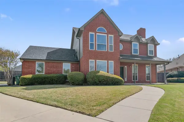 500 Quail Cove Court, Hurst, TX 76054