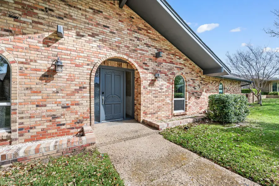 7221 Fernmeadow Drive, Dallas, TX 75248 - #3