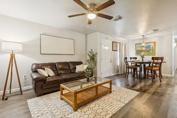 2710 Silkwood Street, Dallas, TX 75215