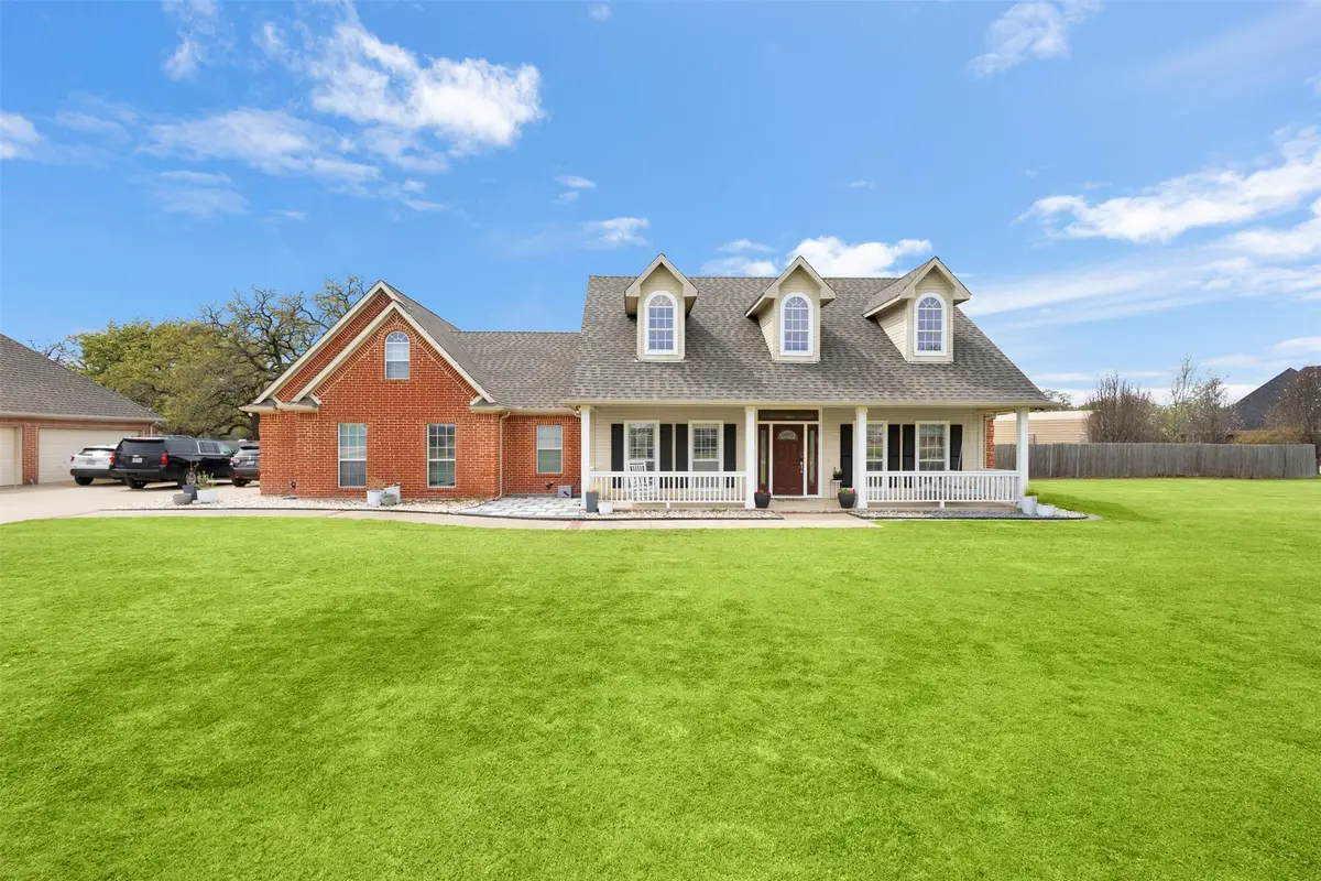 2000 Pin Oak Drive, Kaufman, TX 75142 - #1