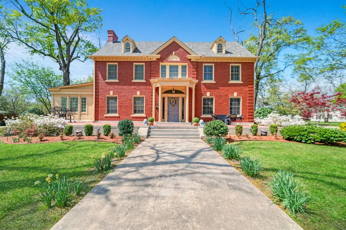 854 S Church, Paris, TX 75460 - #1