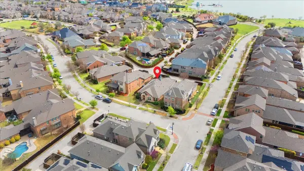 1102 Autumn Mist Way, Arlington, TX 76005