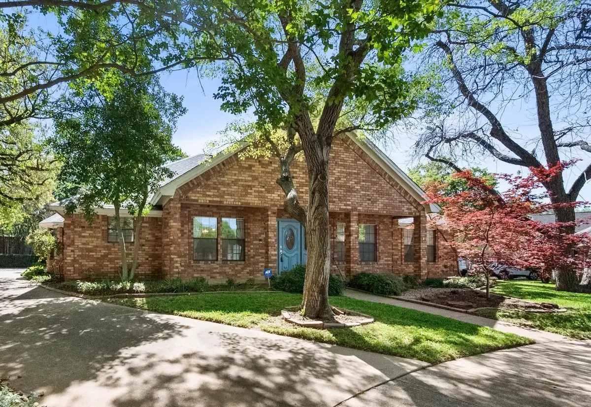 1812 Rollingwood Court, Bedford, TX 76021 - #1