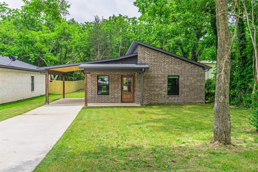 714 E Crawford Street, Denison, TX 75021 - #2