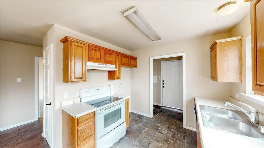 701 E College Street, Sherman, TX 75090 - #2