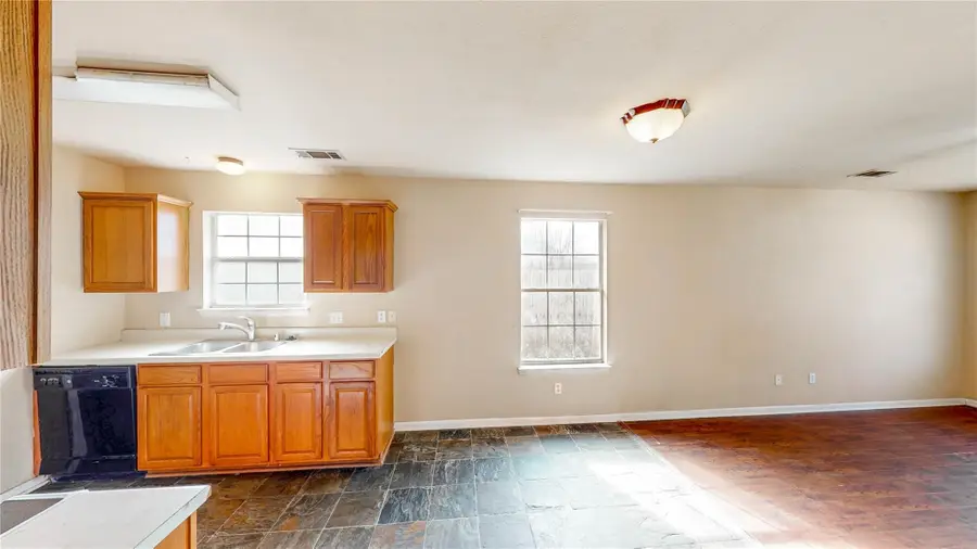 701 E College Street, Sherman, TX 75090 - #3