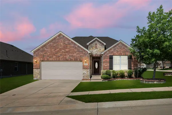 686 Sailors Avenue, Lewisville, TX 75056