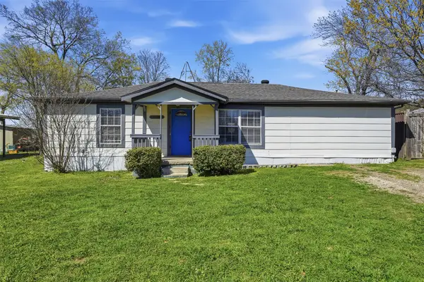 308 W Lamm Street, Blue Ridge, TX 75424