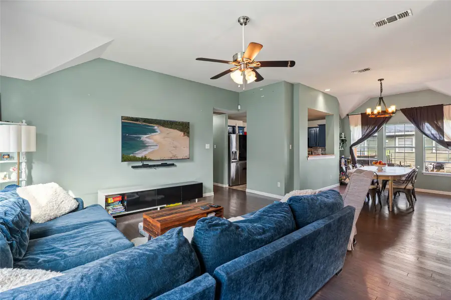 810 Maples Avenue, McKinney, TX 75069 - #3