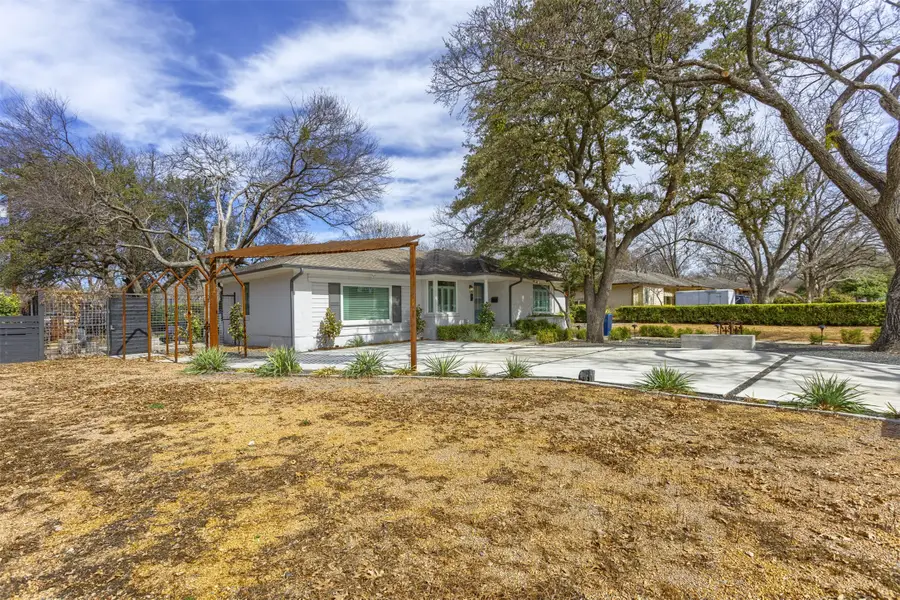 1812 Carol Street, McKinney, TX 75069 - #2