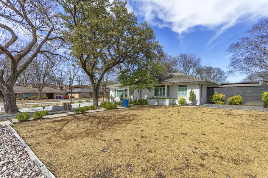 1812 Carol Street, McKinney, TX 75069 - #3