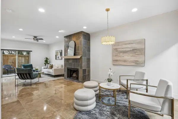 4242 Travis Street #111, Dallas, TX 75205