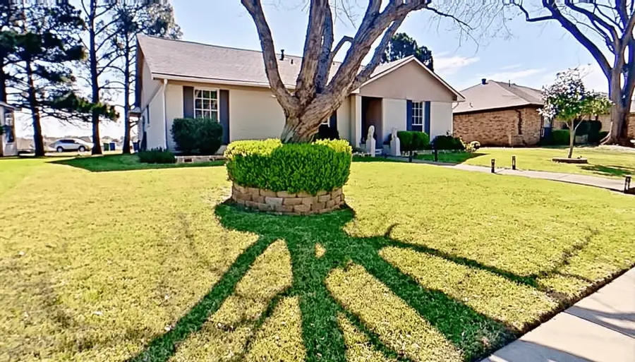 1923 Sierra Drive, Lewisville, TX 75077 - #2