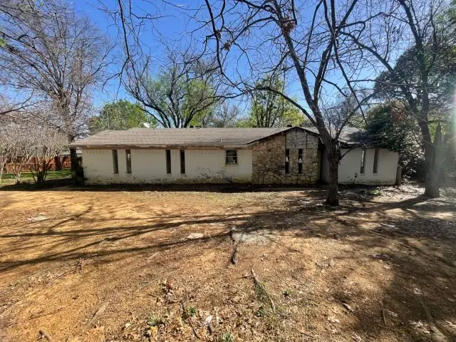 8001 Storie Road, Arlington, TX 76001 - #1