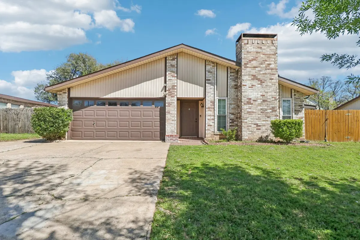 3216 Red Oak Lane, Bedford, TX 76021 - #1