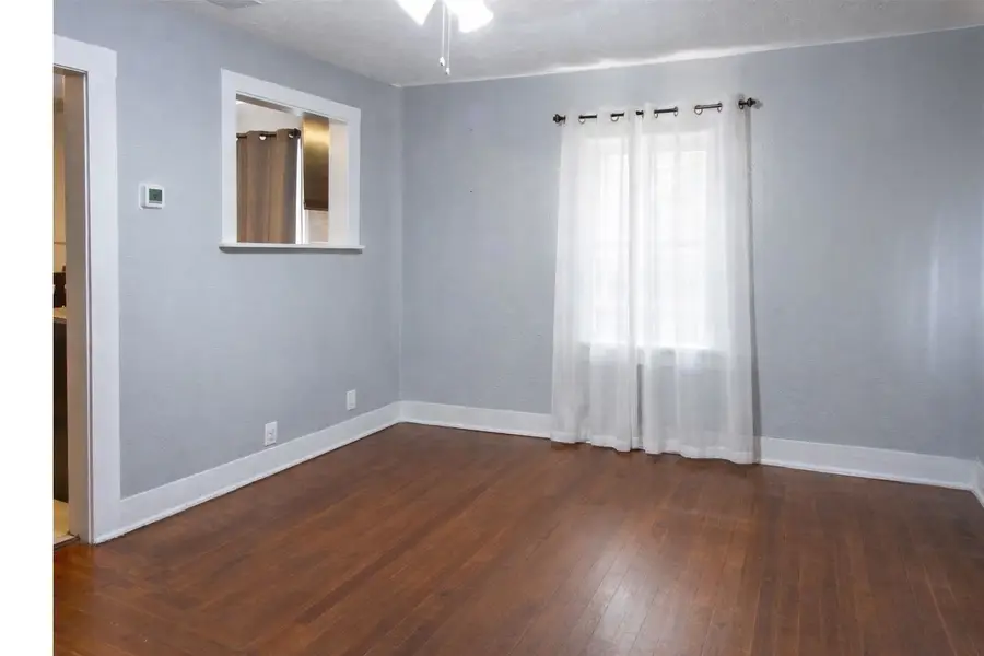 2910 20th Street, Fort Worth, TX 76106 - #3