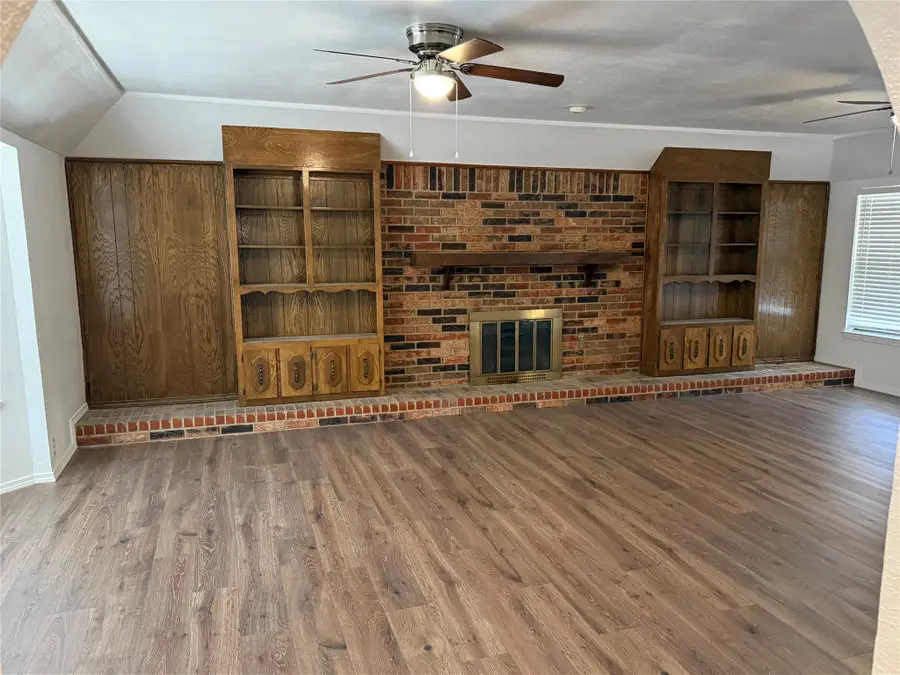 520 Baker Drive, Hurst, TX 76054 - #3