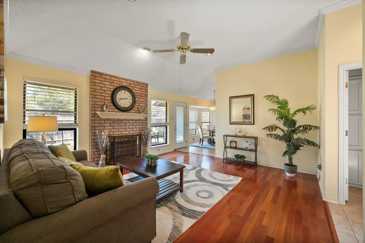 2207 Hunter View Court, Arlington, TX 76013 - #1