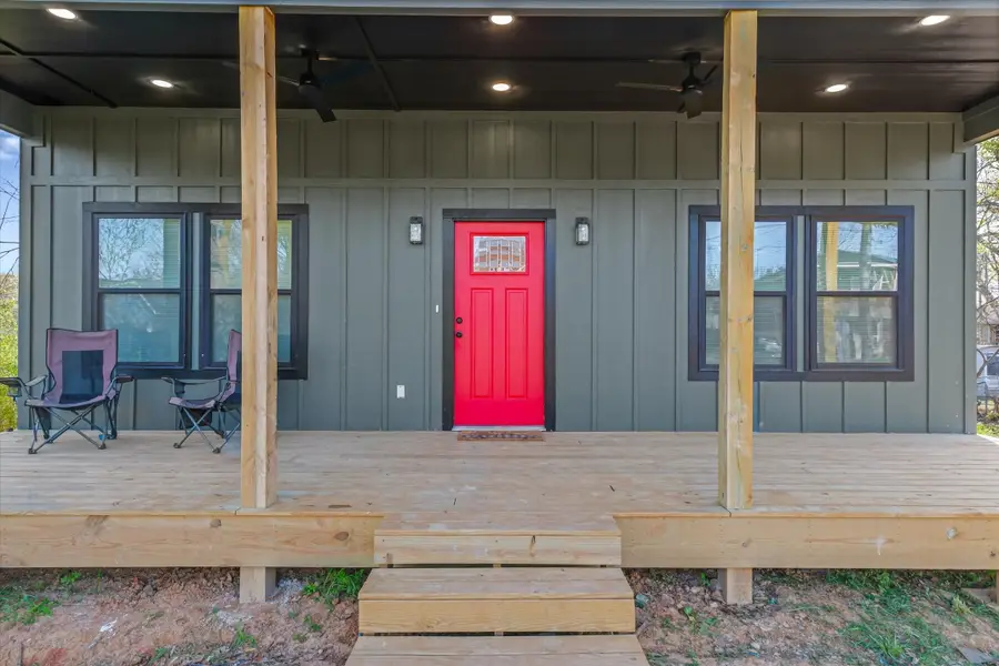 902 N Spring Street, Grand Saline, TX 75140 - #2