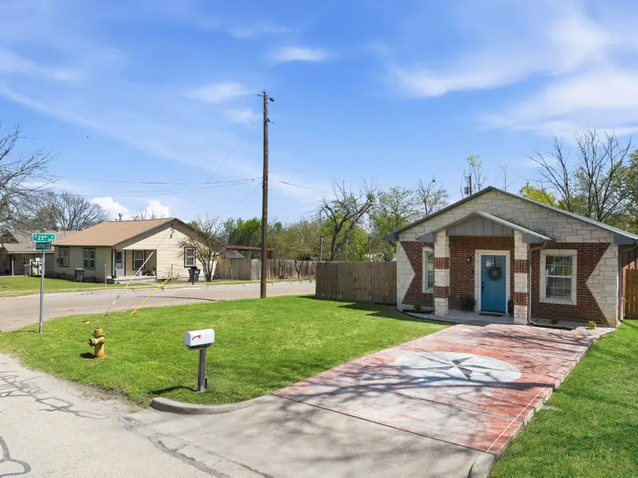 2300 Gurley Avenue, Waco, TX 76706 - #3