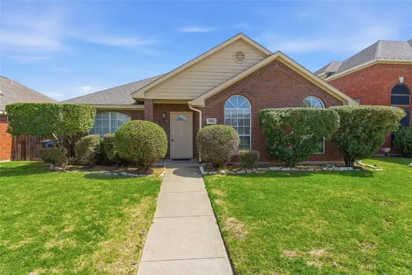 7224 Indiana Avenue, Fort Worth, TX 76137