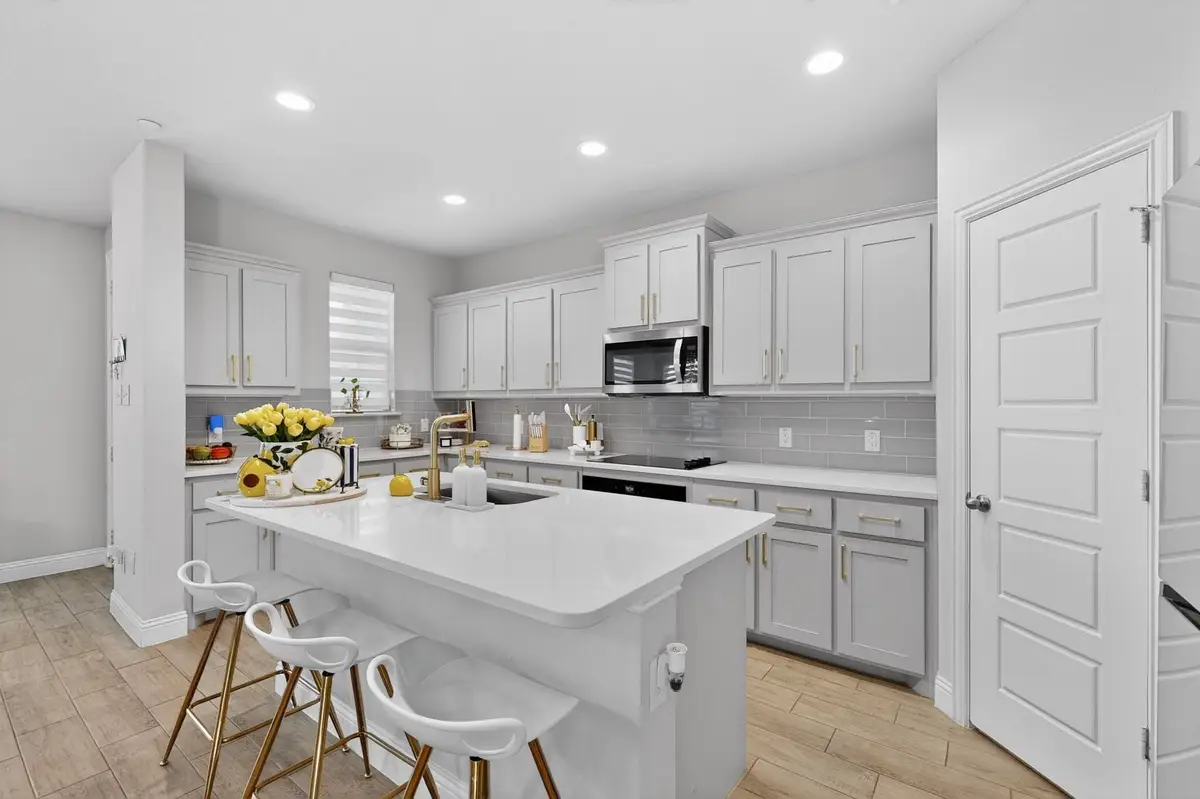 6040 Bursey Road, Watauga, TX 76148 - #1