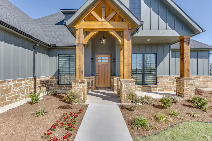 900 Medaris Way, Azle, TX 76020 - #2