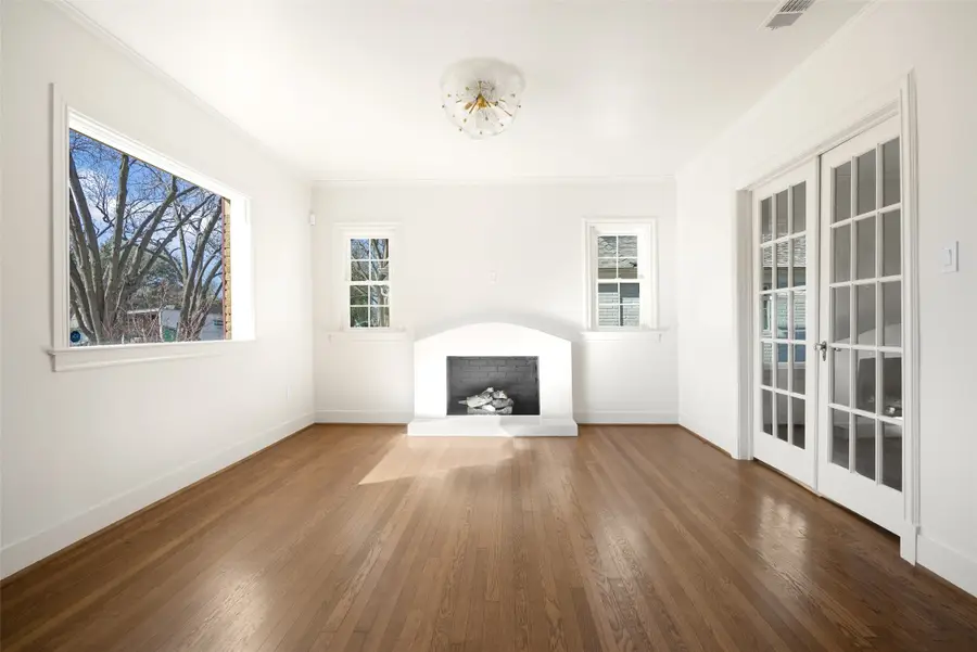 5623 Mccommas Boulevard, Dallas, TX 75206 - #3