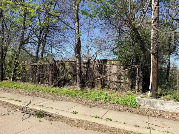 3429 Bewley, Fort Worth, TX 76117