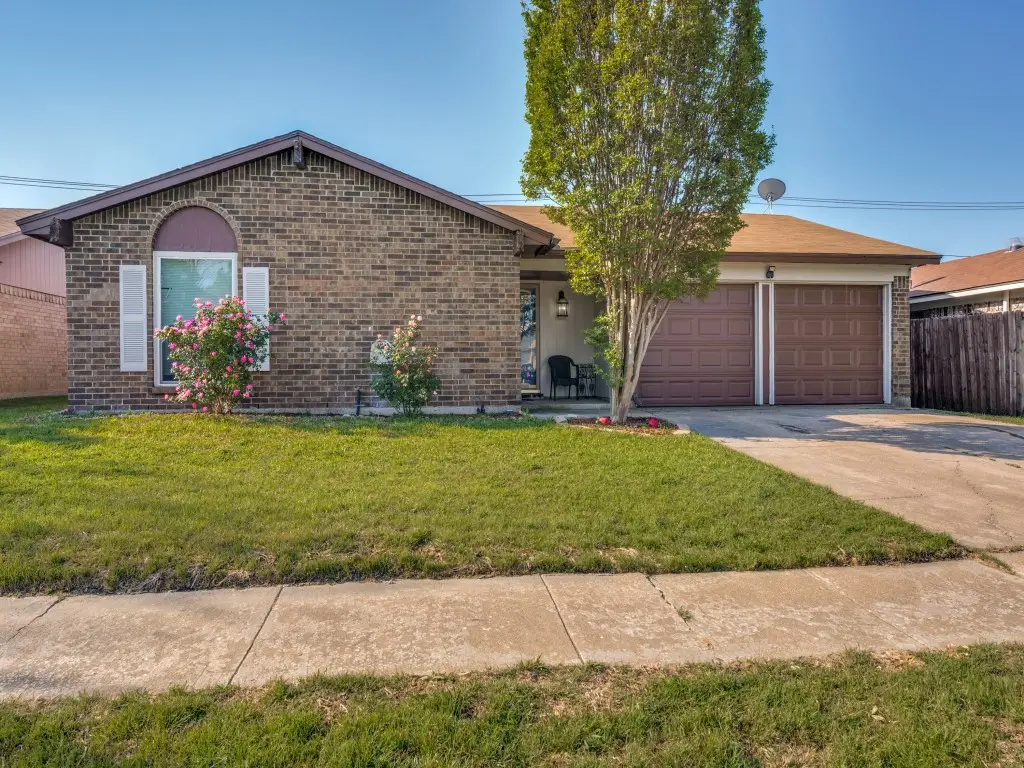 6484 Old Mill Circle, Watauga, TX 76148 - #1