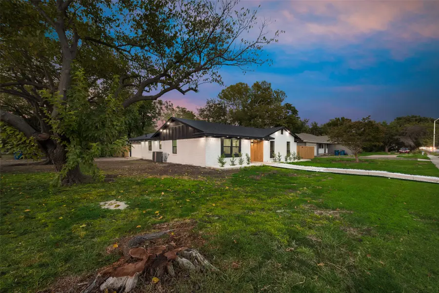 3209 Royal Lane, Dallas, TX 75229 - #3