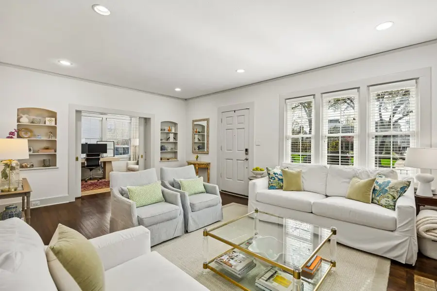 4318 Vandelia Street, Dallas, TX 75219 - #3