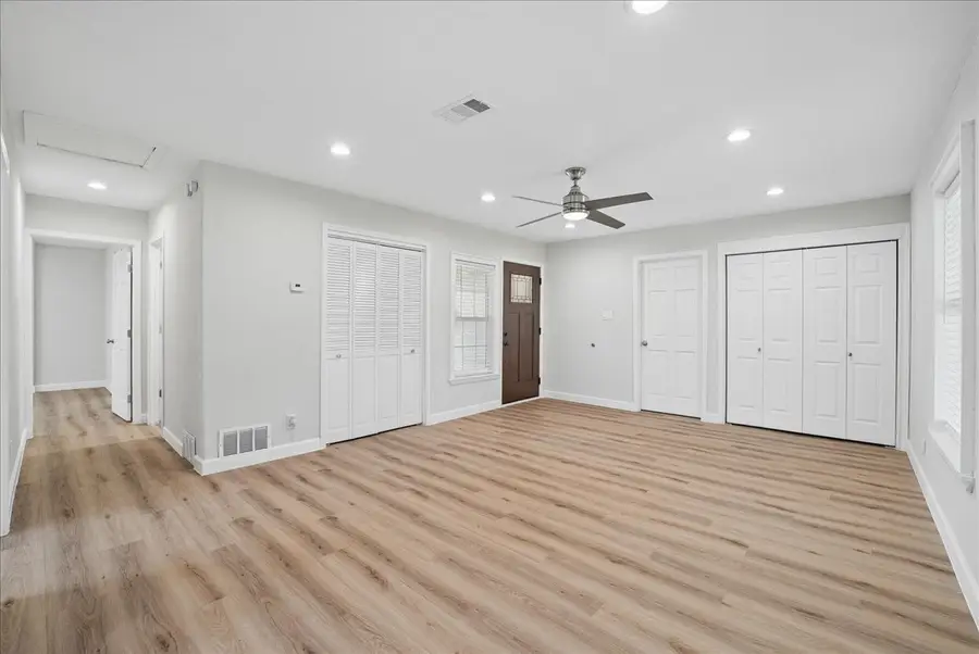 2509 Avenel Drive, Farmers Branch, TX 75234 - #2