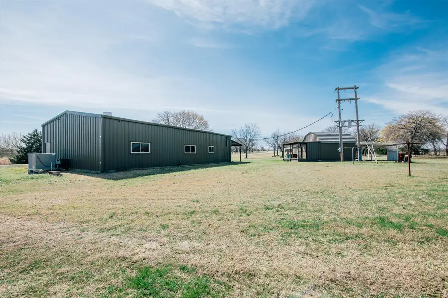 8751 Fm 677 N, Saint Jo, TX 76265 - #2