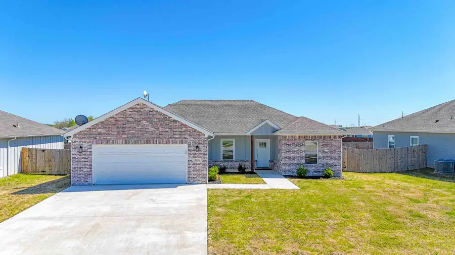 3833 Skylane Avenue, Corsicana, TX 75110 - #3