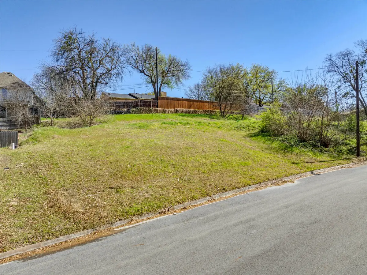 317 Arapaho W, Sherman, TX 75092 - #1