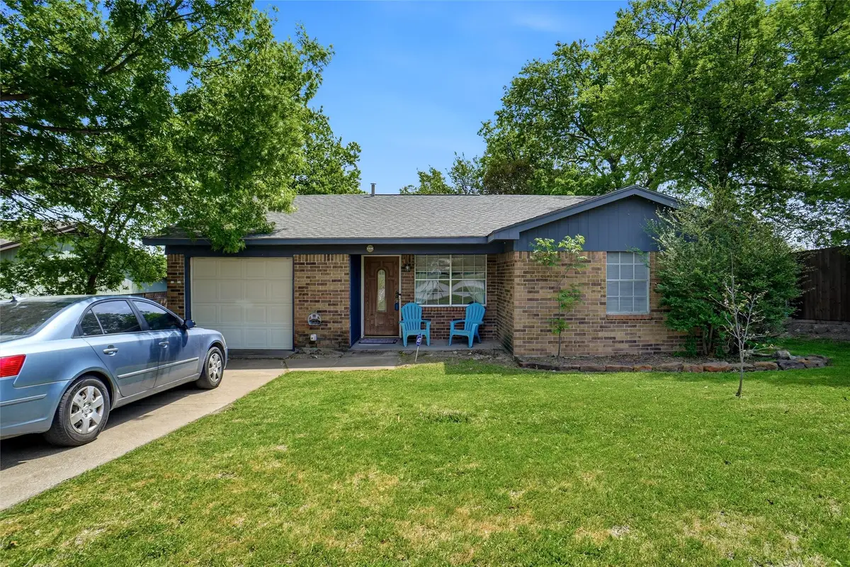 841 Lake View Ridge, White Settlement, TX 76108 - #1