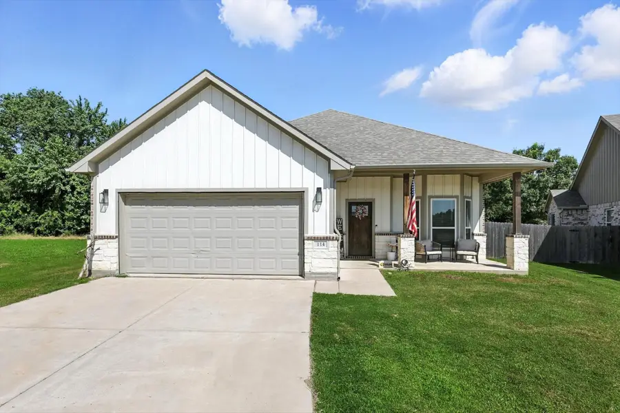 114 Byrom Court, Whitesboro, TX 76273 - #2