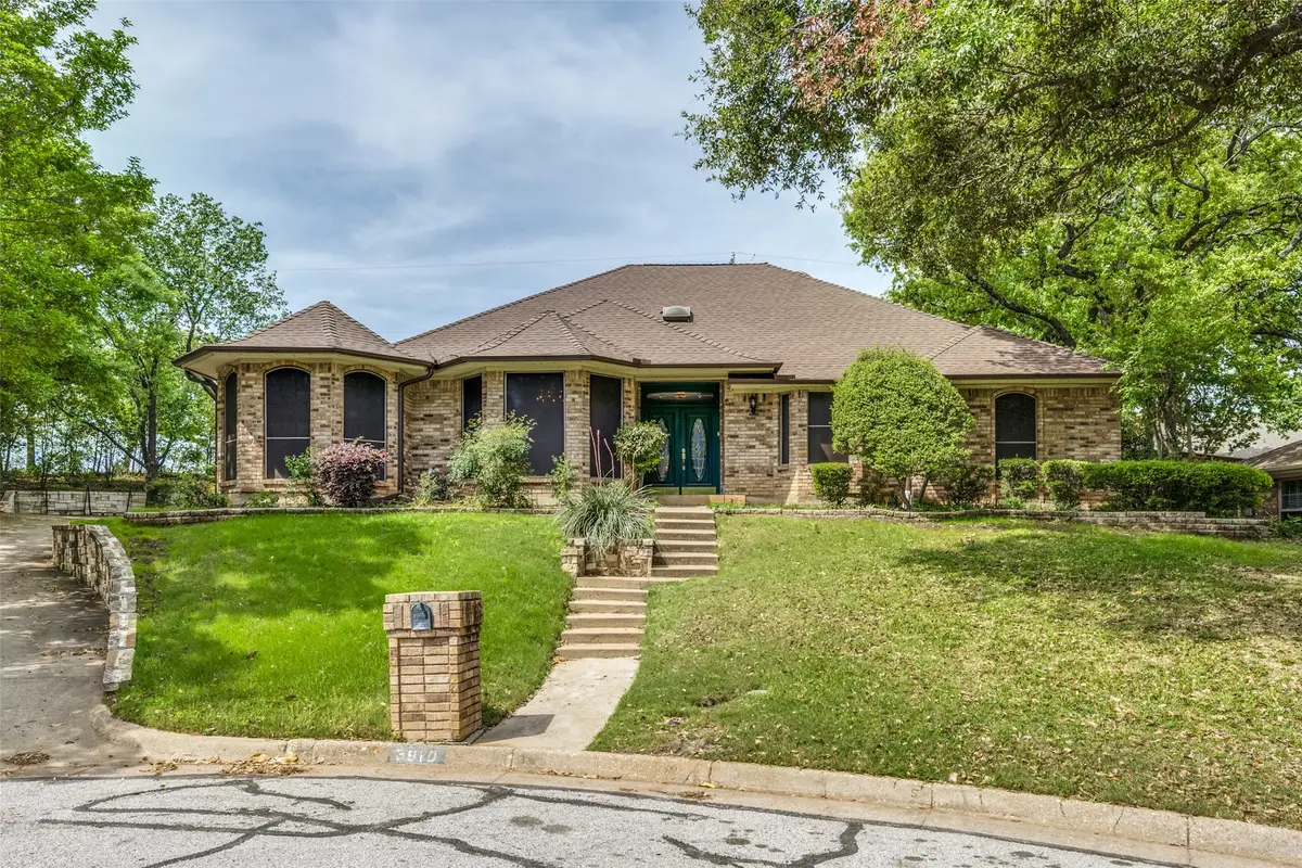 3910 Cross Bend Court, Arlington, TX 76016 - #1