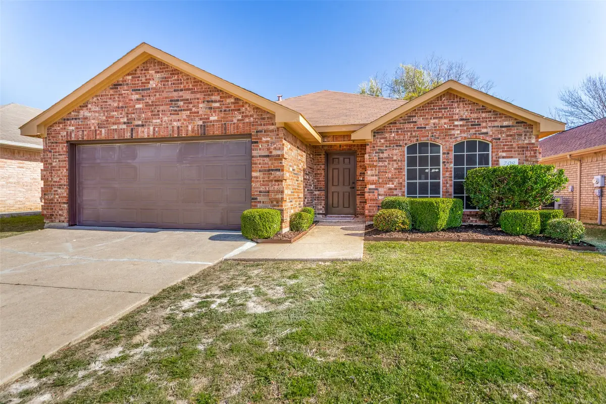 709 S Emma Drive, Arlington, TX 76002 - #1