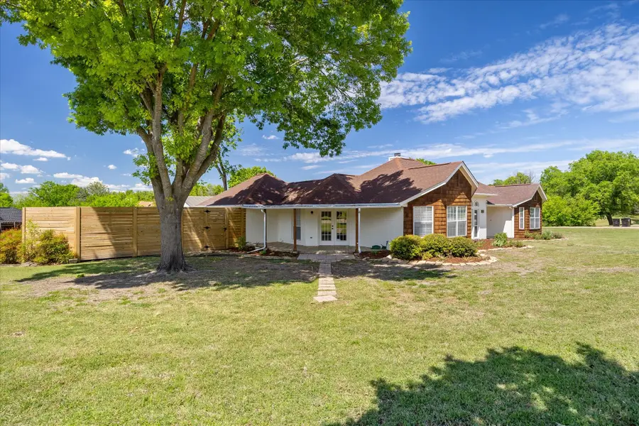 311 Creekview Circle, Crandall, TX 75114 - #2