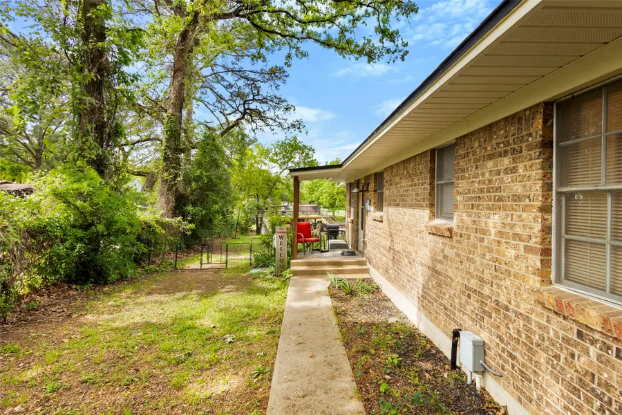 111 Island Park Drive, Gun Barrel City, TX 75156 - #3