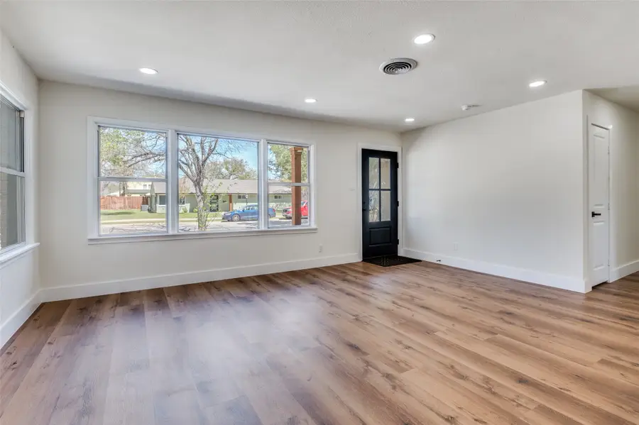 1542 W 5th Street, Irving, TX 75060 - #3