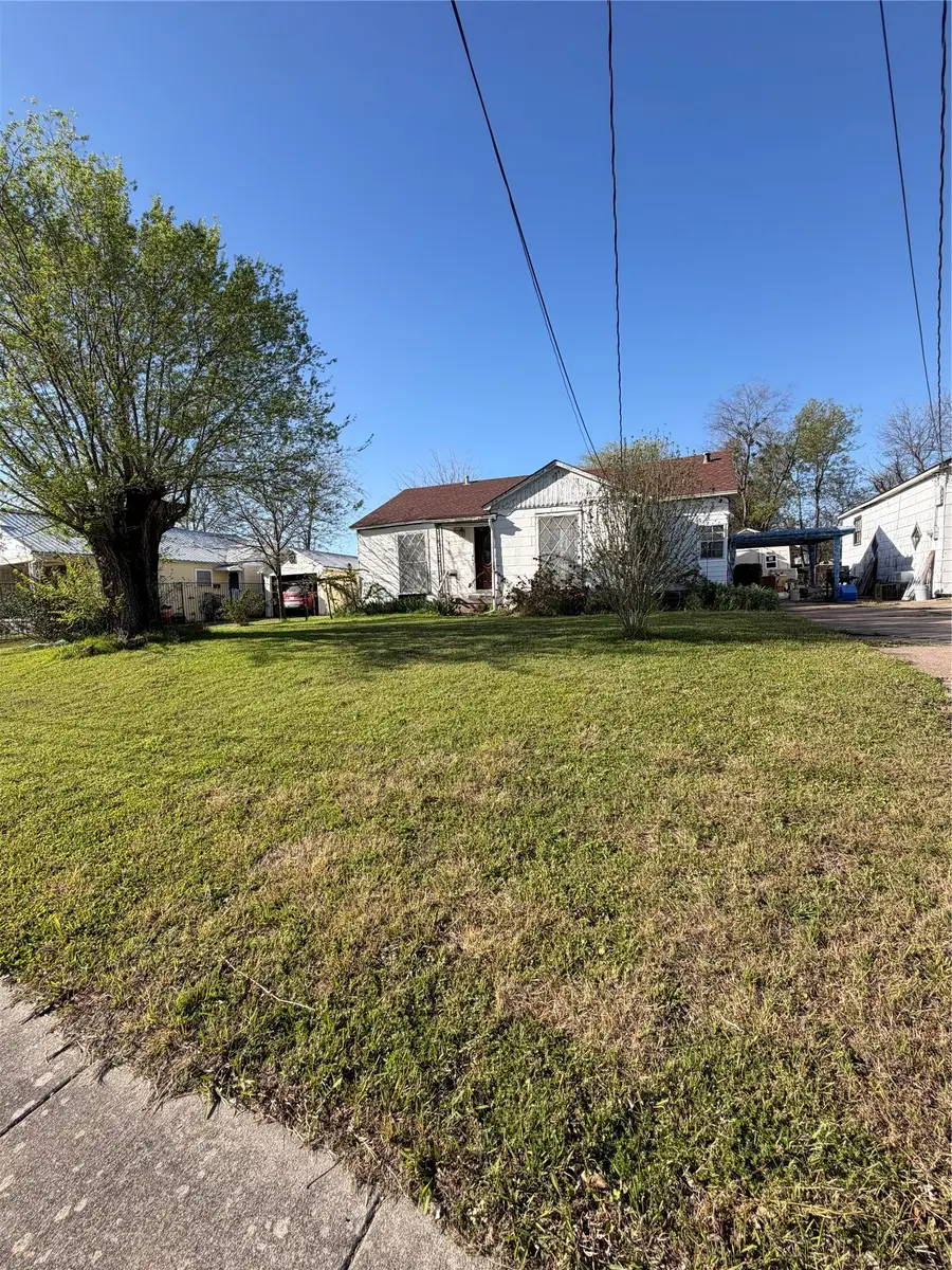 2820 Vinnie Street, Greenville, TX 75401 - #2