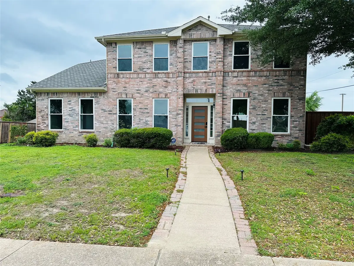 748 Longleaf Drive, Desoto, TX 75115 - #1