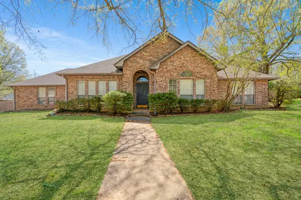 4310 Sleepy Hollow, Reno, TX 75462