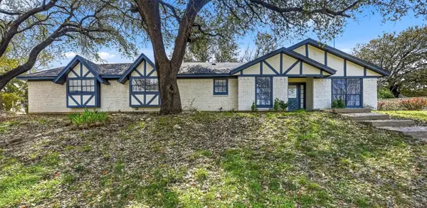 1717 Austrian Road, Grand Prairie, TX 75050